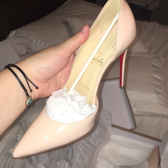 BRAND NEW a Christian Louboutin Light Pink Pumps - Picture 5 of 8